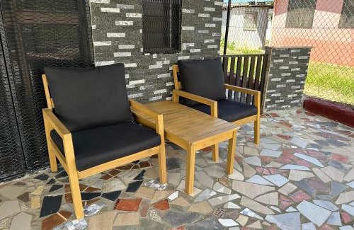 Nadi House | Peace Hut