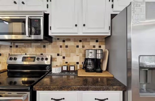 Woodland Park House | Peace In The Pines Charming 2 Bedroom Home Woodland Park WiFi Treadmill Hot Tub