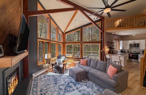 North Conway House | Peace In The Pines | Private North Conway Retreat