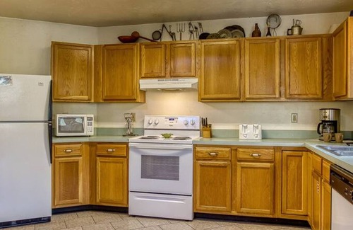 Gatlinburg - Pigeon Forge Apartment | Peace Serenity Relaxation in the Smokies