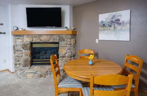 Fish Creek House | Peacefield at The Hilltop C-4 by Simple Life Rentals
