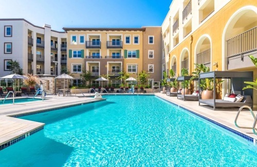 Whisman Station Condo | Peaceful 1BR Condo with Pool and Lush Landscaping