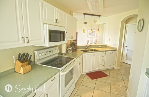 North Naples Condo | Peaceful 1st Floor 30Day Min - 10% Off>60Days, 20% Off>90Days, 30% Off>120 Days