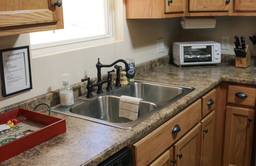Hayesville Cabin | Peaceful 2/2 cabin, with 4 person Spa, Large covered porch, fire pit and more.