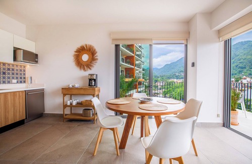 El Caloso Condo | Peaceful 2BR w/Pools, Gym & Bar