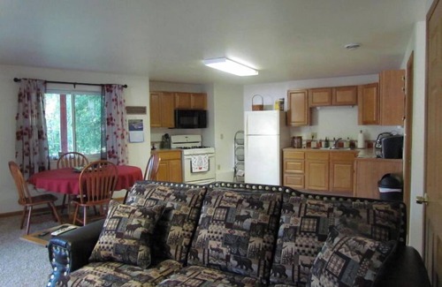 Wasilla House | Peaceful 3 Bedroom Alaskan Getaway