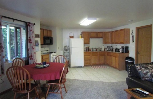 Wasilla House | Peaceful 3 Bedroom Alaskan Getaway