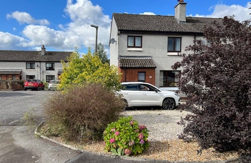 Thornhill House | Peaceful 3 Bedroom Family Home in the country