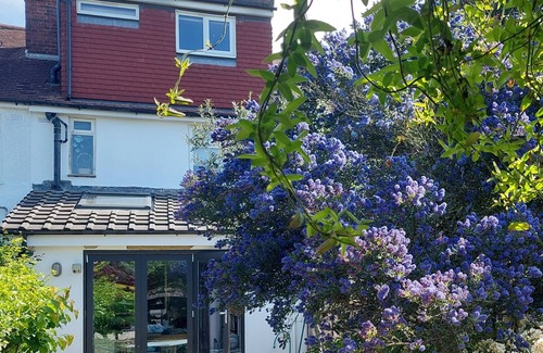 London Borough of Bromley House | Peaceful 3 bedroom house in Bromley with off street parking and private garden