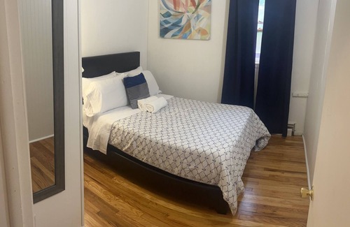 Utica House | Peaceful 3 Bedrooms 1 Bath, 5 minutes from Proctor Park close to shops