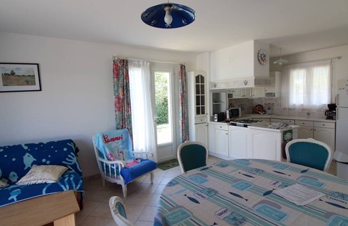 La Bree-les-Bains House | Peaceful 3-Room House with Garden, BBQ, Near Beach - 6 Guests, Pets Allowed