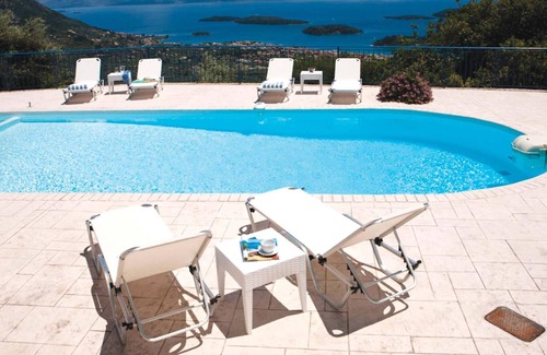 Lefkas Villa | Peaceful 3bed villa with stunning views.