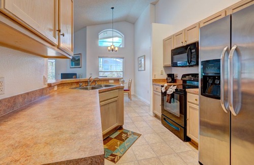 Haines City House | Peaceful 4BR Golf Resort Pool Home Near Disney and Legoland