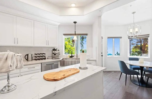 Malibu House | Peaceful 4BR w/Ocean Views | Surrounded by Nature