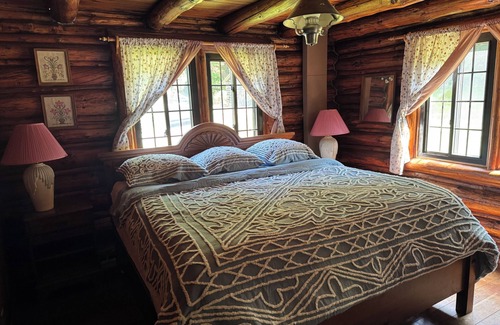 Lake George Cabin | Peaceful 5-Bedroom Lodge in the Adirondack Mountains
