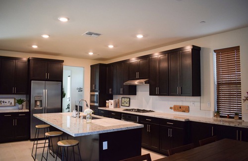 Tracy House | Peaceful 5BR/3.5BA Villa W/ClubHouse-Pool Spa Deck Garden