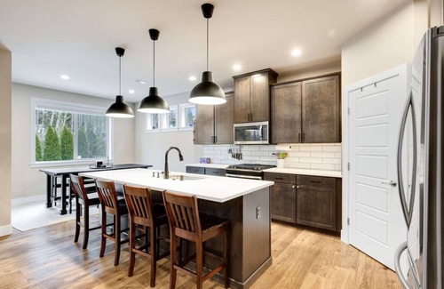 Renton House | Peaceful 5BR Family Retreat