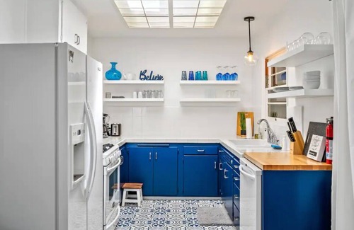 Paso Robles House | Peaceful, AC, WiFi, FPit, BBQ, Mile2DwnTwn, DogsOk