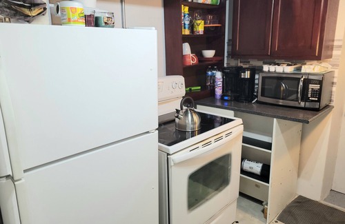 Cudahy Apartment | Peaceful and centrally-located place.n