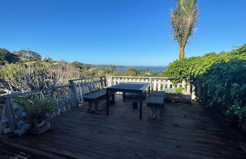 Surfdale House | Peaceful and close to everything that matters in this centrally located home.