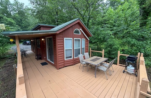 Chickamauga Lake Cabin | Peaceful and Secluded setting