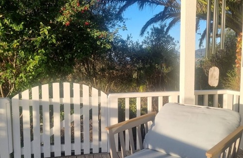 Britannia Heights Apartment | Peaceful and warm and cosy with beautiful sea views in the heart of Nelson
