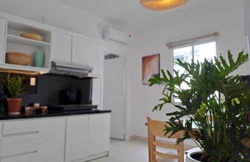 Phuong 8 Apartment | Peaceful Apartment at Hai Ba Trung street, District 3