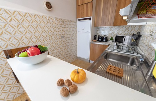 Ca Miro Apartment | Peaceful Apartment In Deiva Marina, Deiva Marina, Italy