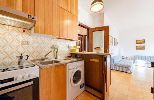 Ca Miro Apartment | Peaceful Apartment In Deiva Marina - Happy Rentals