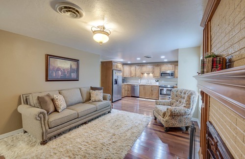 Lakewood House | Peaceful Artesia Vacation Rental w/Orchard Views!