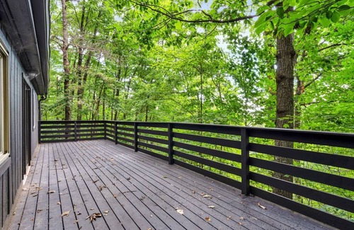 Sewanee House | Peaceful Bluff Bungalow in The Woods