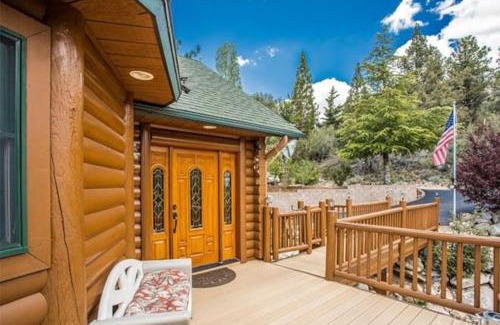 Whispering Forest House | Peaceful Cabin Home with Breathtaking View!