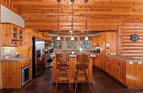 Whispering Forest House | Peaceful Cabin Home with Breathtaking View!