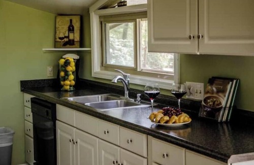 Skyland Cabin | Peaceful cabin in the mountains/w hot tub