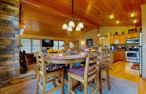 Nekoosa House | Peaceful Cabin Retreat for Golf & Lake Lovers w/pool table & games