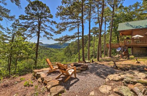Boswell House | Peaceful Cabin with Deck and Scenic Mtn Views!