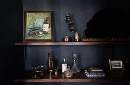Collingwood Apartment | Peaceful City Escape - Revel & Hide