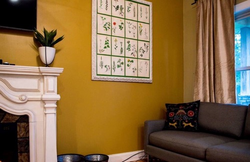 Oakley House | Peaceful, Clean and Comfortable 10 Min to Downtown
