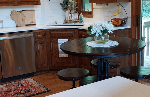 Larsen House | Peaceful & Clean Home w/plenty amenities!