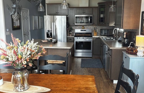 Rome House | Peaceful Cottage on the Pines Golf Course, so close to Sand Valley Golf Resort!