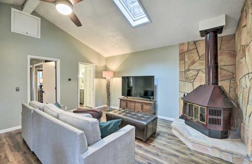Welch House | Peaceful Cottage with Mtn View Near ATV Trails!