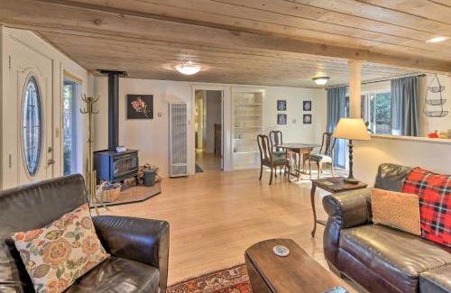 Cedar Ridge House | Peaceful Cottage with Grill and Yard in Grass Valley!