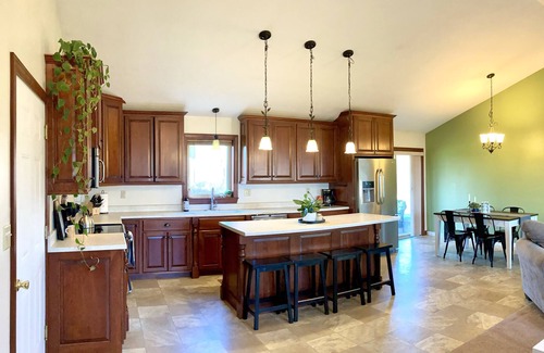 Philadelphia House | Peaceful Countryside Retreat