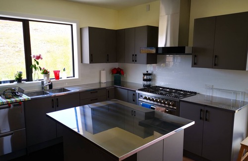 Clyde House | Peaceful countryside stay in Central Otago