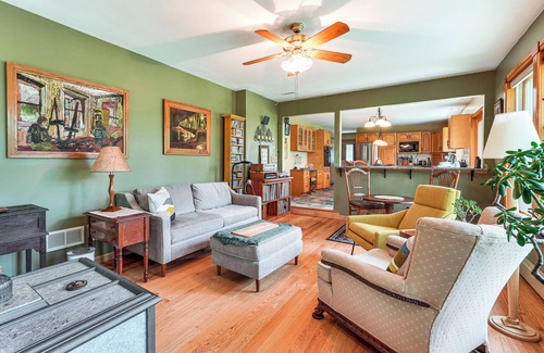 Baptistown House | Peaceful Countryside Retreat w/Yard in Frenchtown