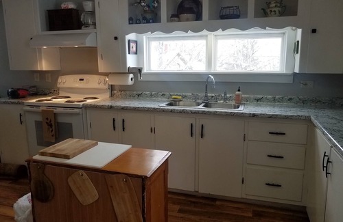 New Vineyard House | Peaceful, Cozy Getaway - Near Skiing, fishing, snowmobiling, ATV, UMF, FMH