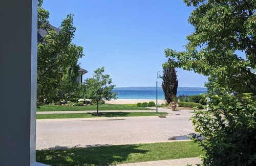 Bay Harbor House | Peaceful Escape 20