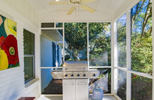 Fairhope House | Peaceful Fairhope Bungalow