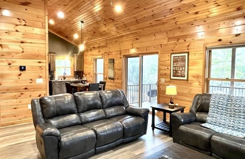 Tellico Plains Cabin | Peaceful family cabin near fishing with over 100 acres of mountain and field trails to explore! 2 Bedroom Cabin by RedAwning