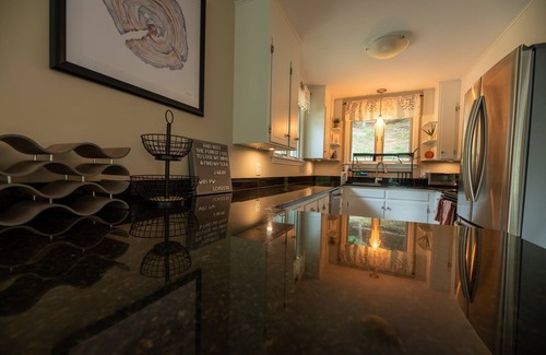 Sutton House | Peaceful Family-Friendly Sunapee Lake/Ski Retreat